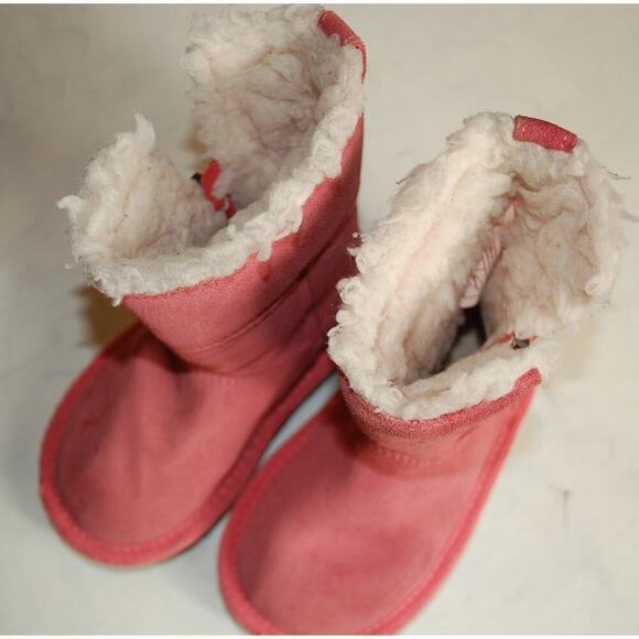 Koolaburra by UGG Youth Size 7 Aribel Short Pink Suede Faux Fur Round Toe - Picture 7 of 9
